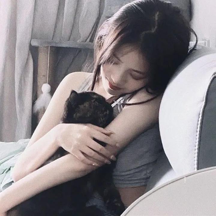 屋顶上的童年时光